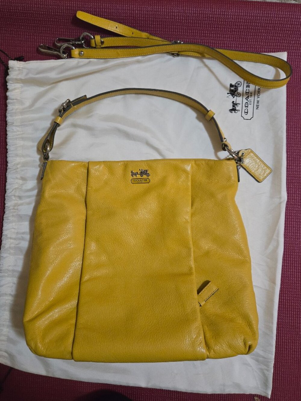 LIKE NEW "COACH" MADISON ISABELLE HOBO/CROSSBODY BAG